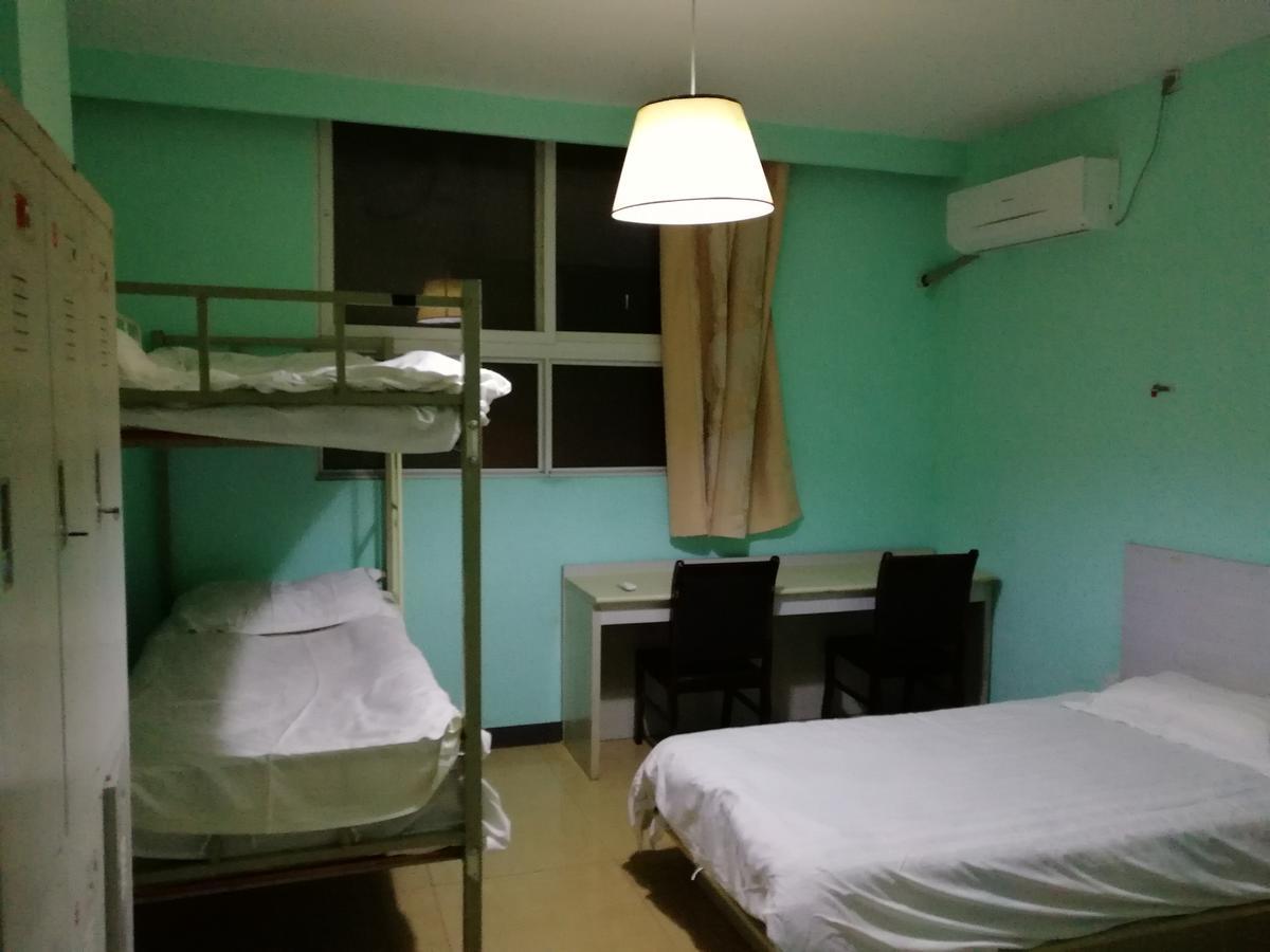 25°C Four Season Youth Hostel 青島市 エクステリア 写真